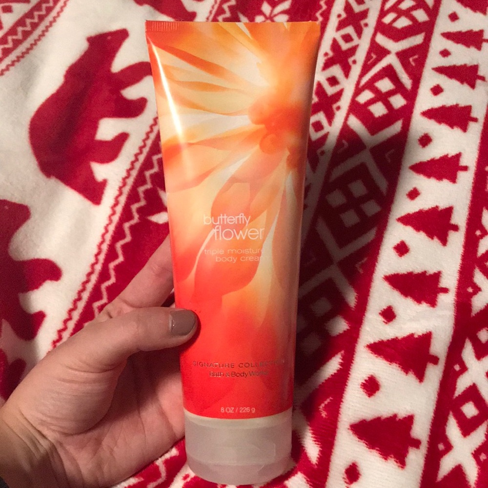 Butterfly flower body cream